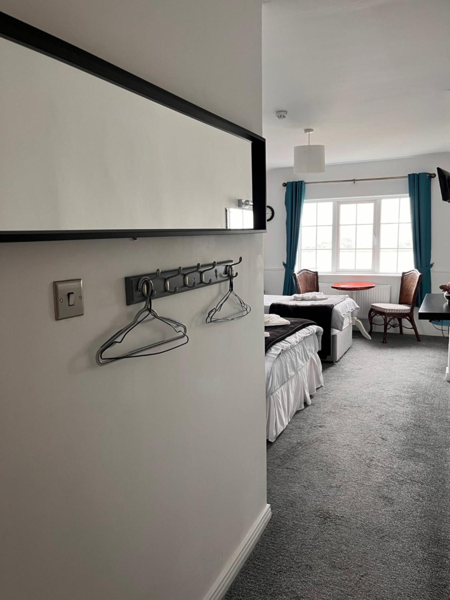 The Light House Hotel Galway Ruang foto
